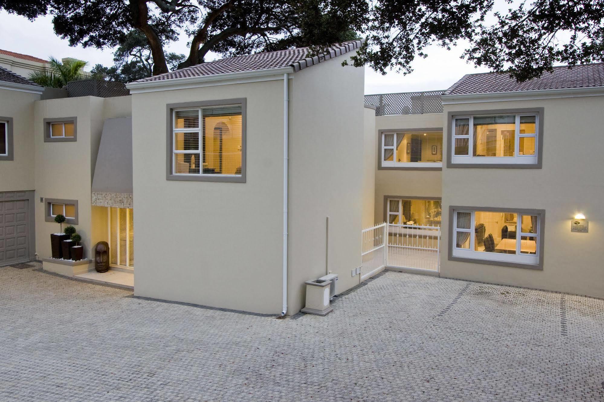 Forest Manor Boutique Guesthouse Umhlanga Bagian luar foto