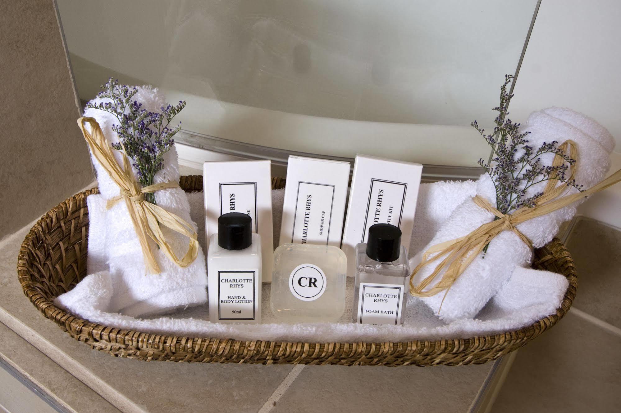 Forest Manor Boutique Guesthouse Umhlanga Bagian luar foto