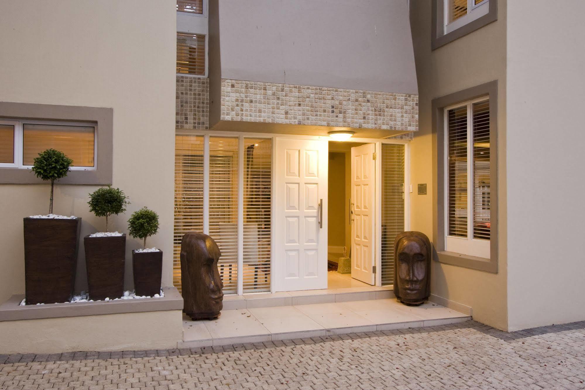 Forest Manor Boutique Guesthouse Umhlanga Bagian luar foto
